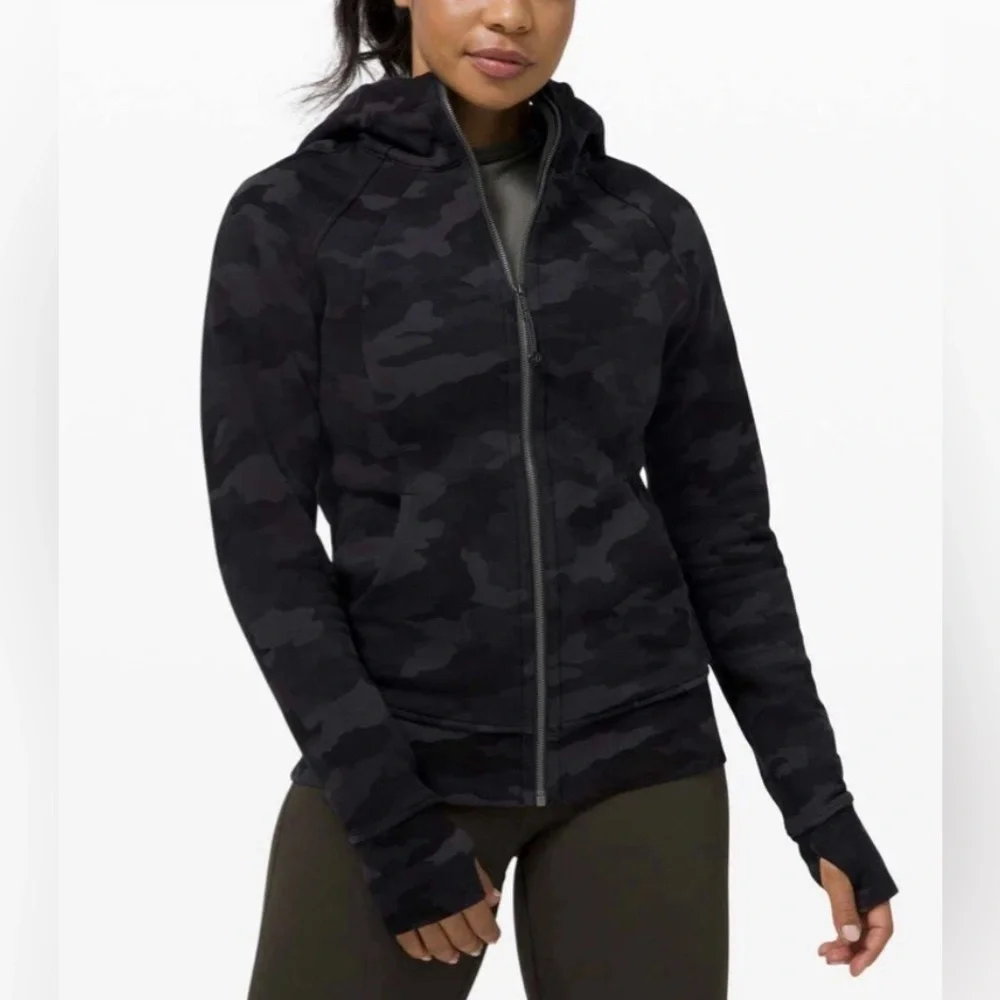Lululemon Camo‎ Scuba Full Zip Hooded Jacket. Size 6